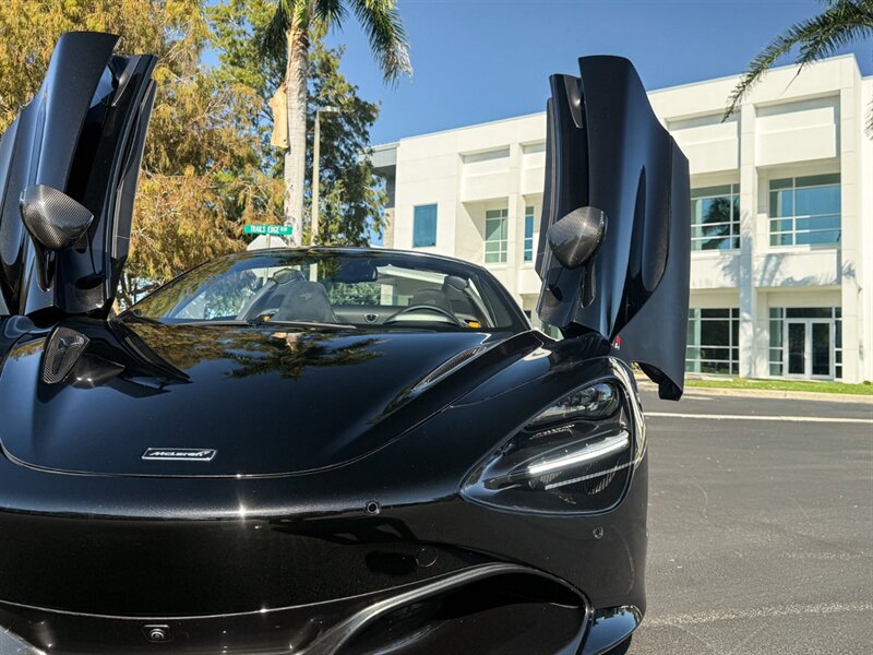 2022 McLaren 720S Spider Performance   - Photo 3 - Bonita Springs, FL 34134