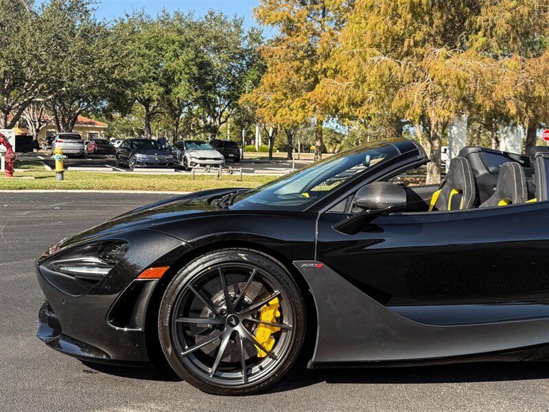 2022 McLaren 720S Spider Performance   - Photo 40 - Bonita Springs, FL 34134