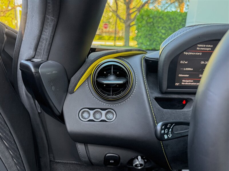 2022 McLaren 720S Spider Performance   - Photo 22 - Bonita Springs, FL 34134