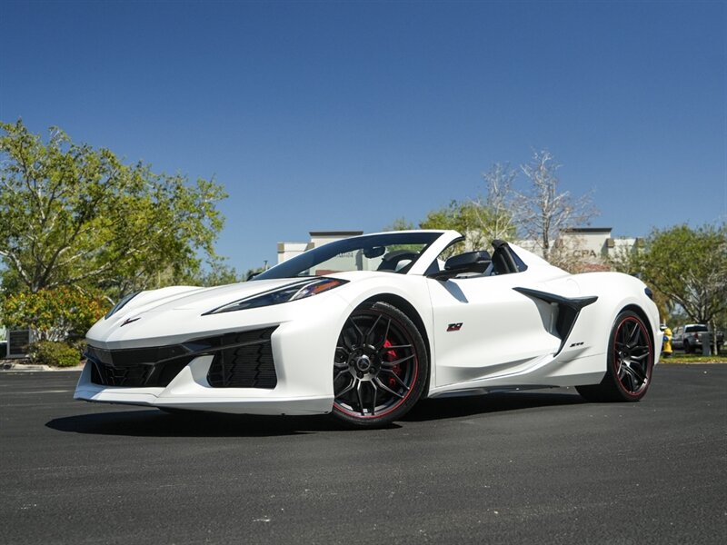 2023 Chevrolet Corvette Z06 70th Anniversary   - Photo 12 - Bonita Springs, FL 34134