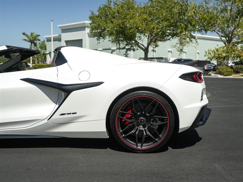2023 Chevrolet Corvette Z06 70th Anniversary   - Photo 43 - Bonita Springs, FL 34134