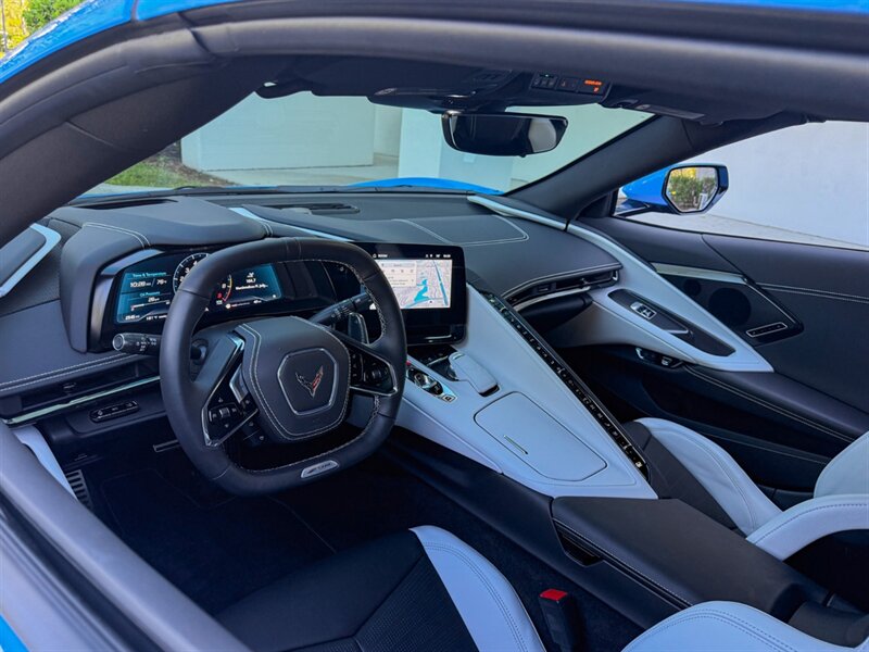 2025 Chevrolet Corvette Z06 - Photo 2 - Bonita Springs, FL 34134