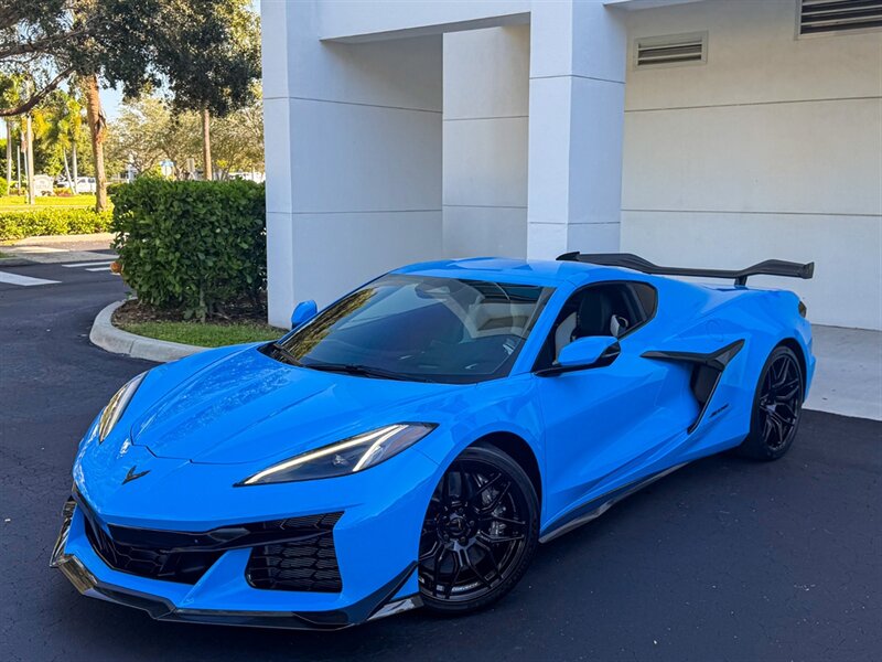 2025 Chevrolet Corvette Z06 - Photo 8 - Bonita Springs, FL 34134