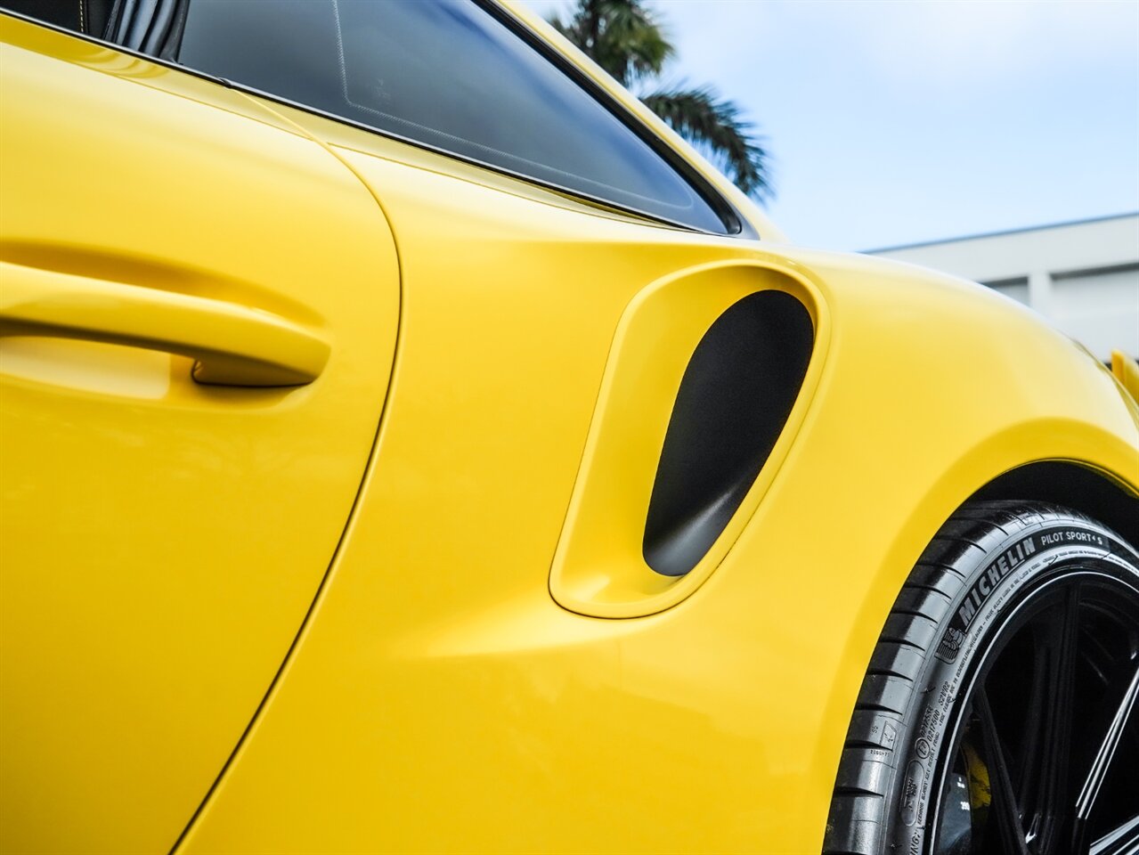 2017 Porsche 911 Turbo S   - Photo 13 - Bonita Springs, FL 34134