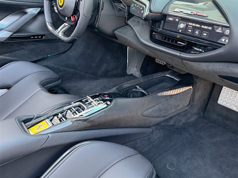 2024 Ferrari SF90 Spider   - Photo 35 - Bonita Springs, FL 34134