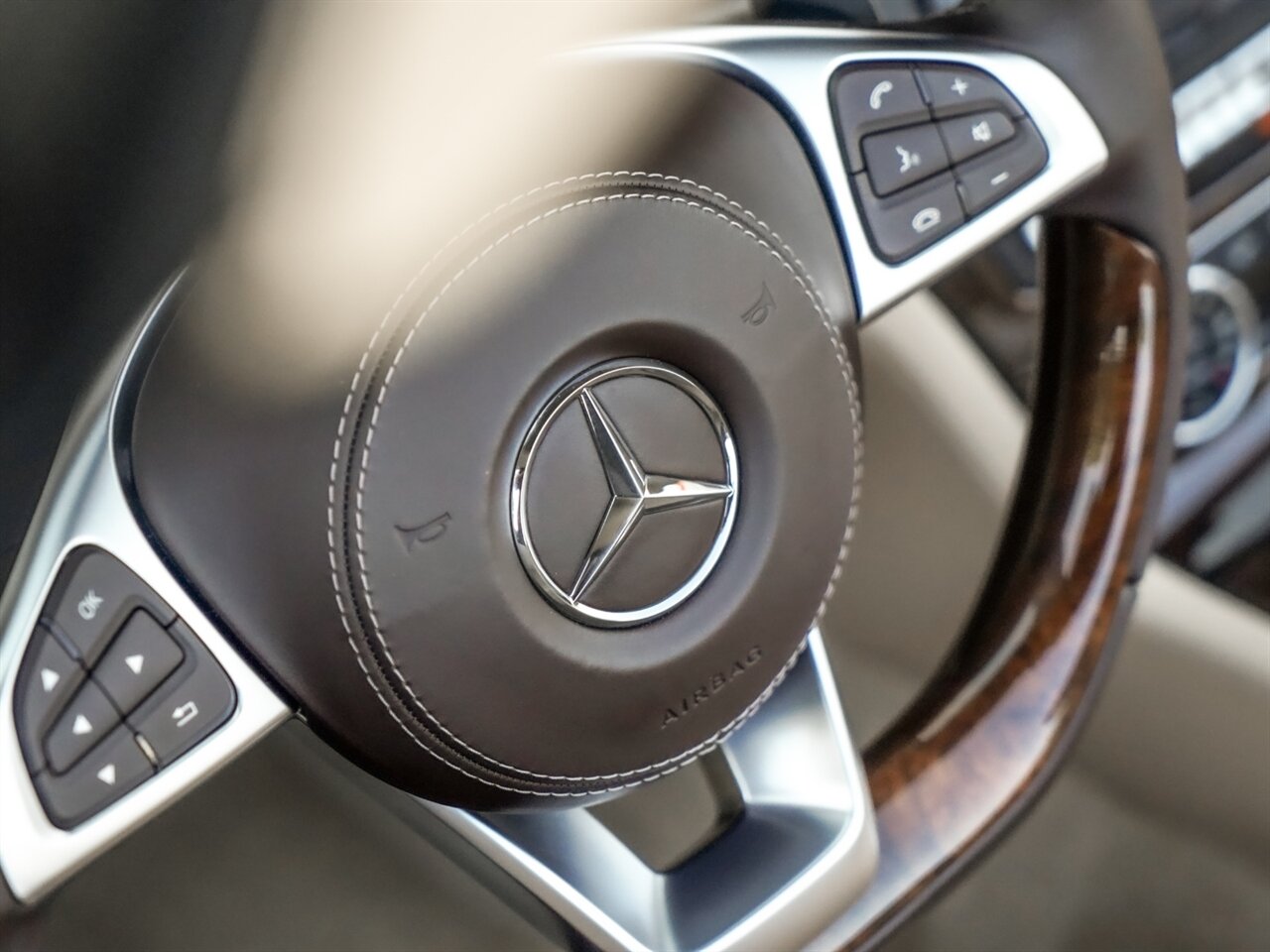 2019 Mercedes-Benz SL 550   - Photo 16 - Bonita Springs, FL 34134