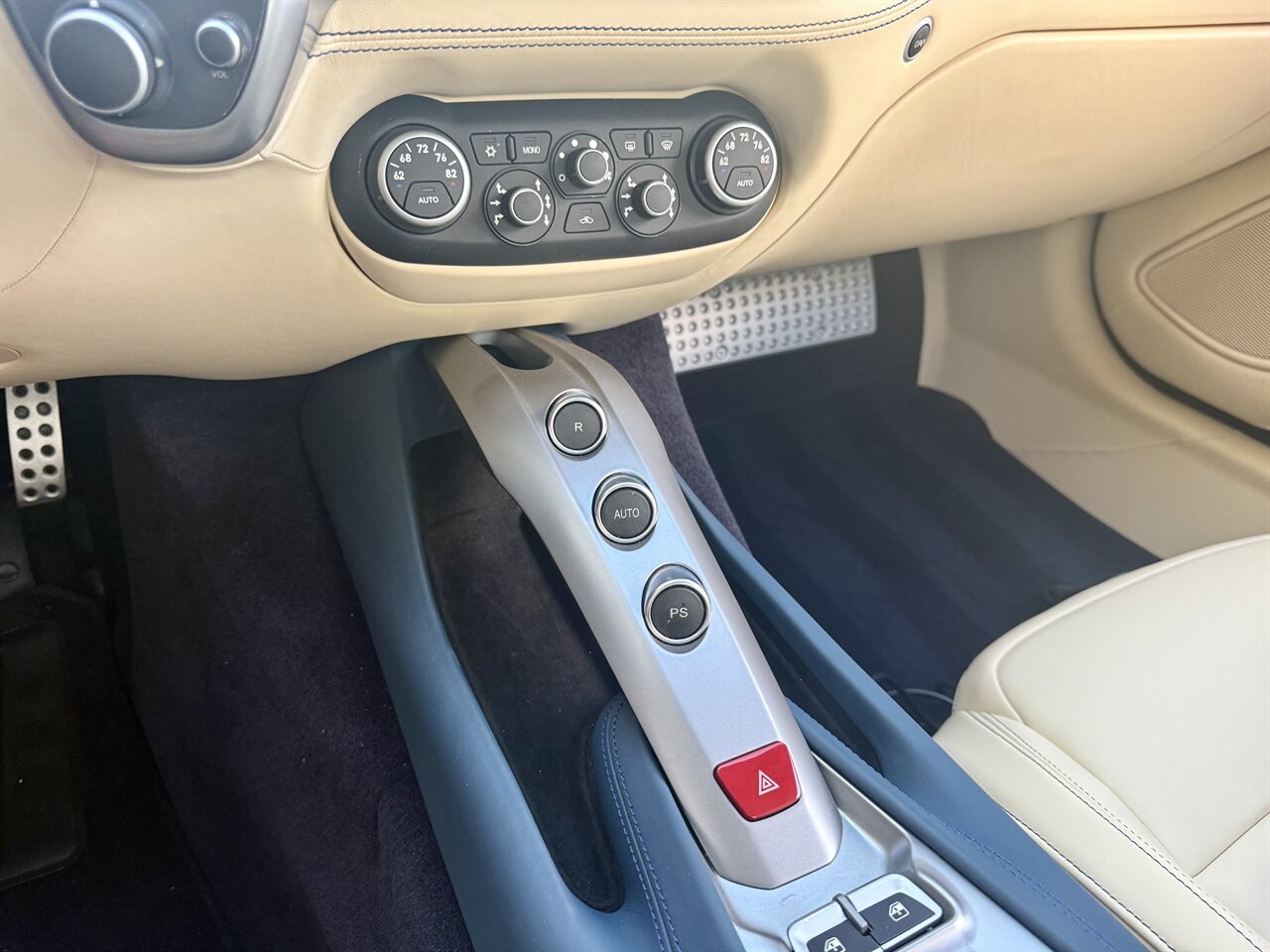 2015 Ferrari F12berlinetta   - Photo 18 - Bonita Springs, FL 34134