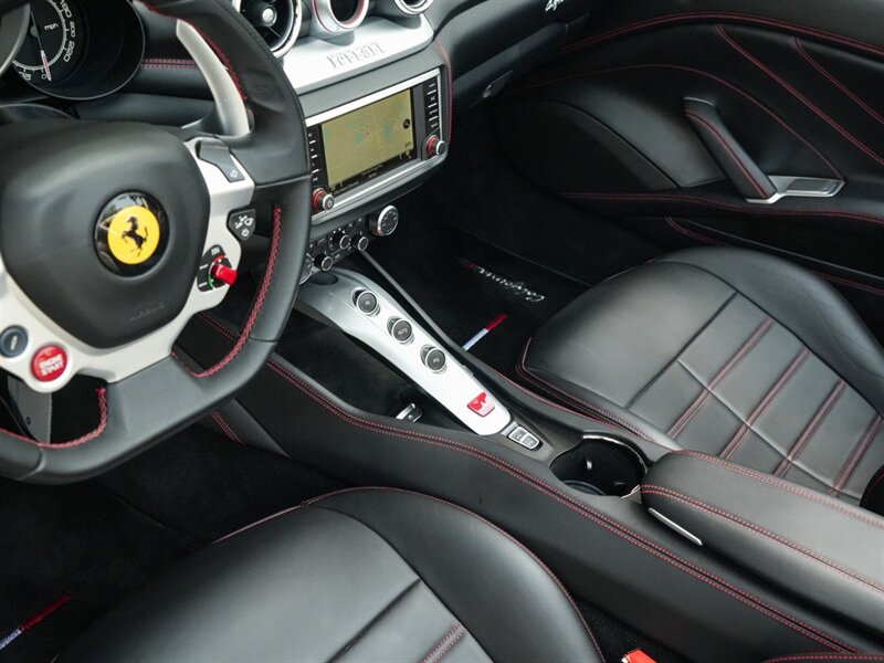 2015 Ferrari California T - Photo 14 - Bonita Springs, FL 34134