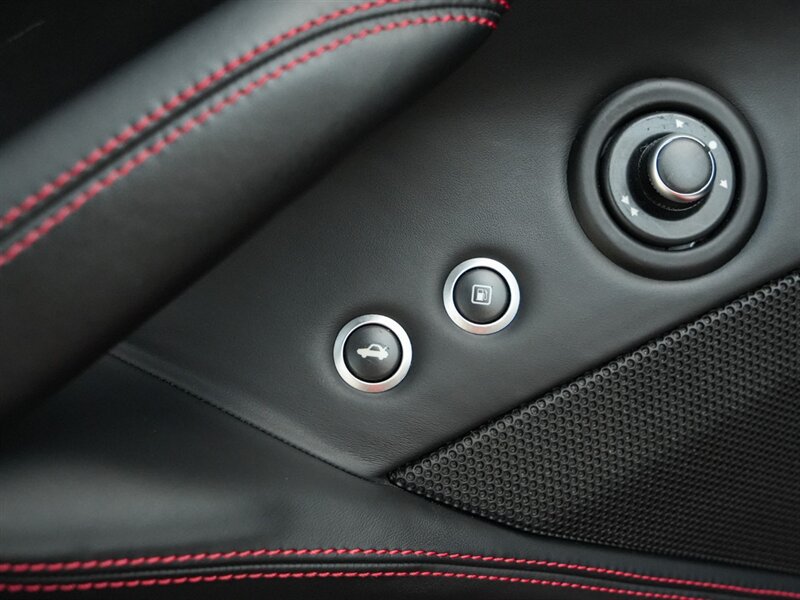 2015 Ferrari California T - Photo 30 - Bonita Springs, FL 34134