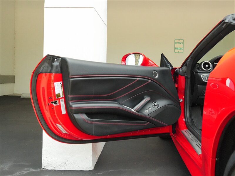 2015 Ferrari California T - Photo 27 - Bonita Springs, FL 34134