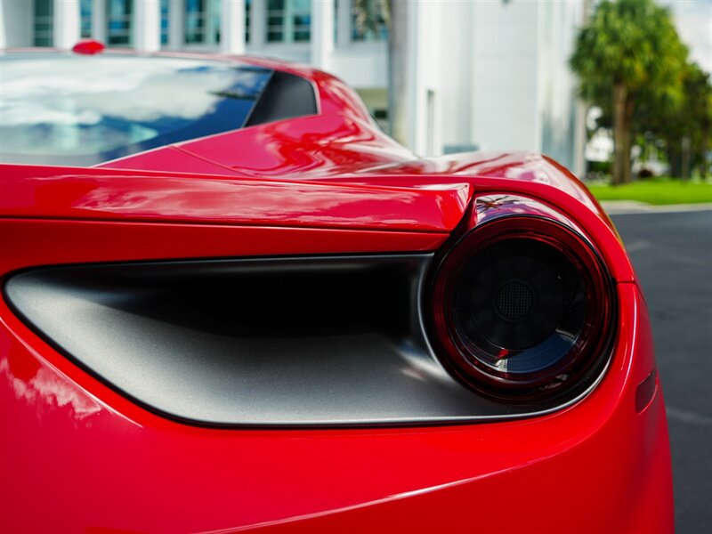2019 Ferrari 488 GTB   - Photo 62 - Bonita Springs, FL 34134