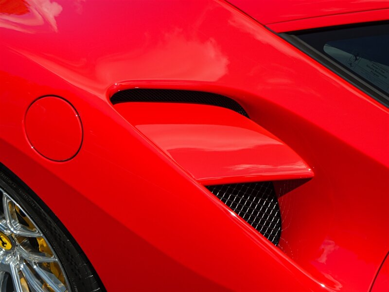 2019 Ferrari 488 GTB   - Photo 73 - Bonita Springs, FL 34134