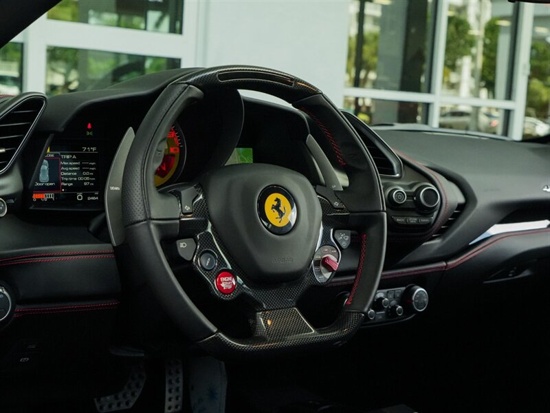 2019 Ferrari 488 GTB   - Photo 12 - Bonita Springs, FL 34134