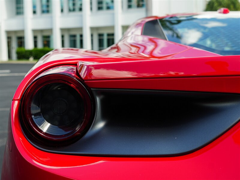 2019 Ferrari 488 GTB   - Photo 57 - Bonita Springs, FL 34134