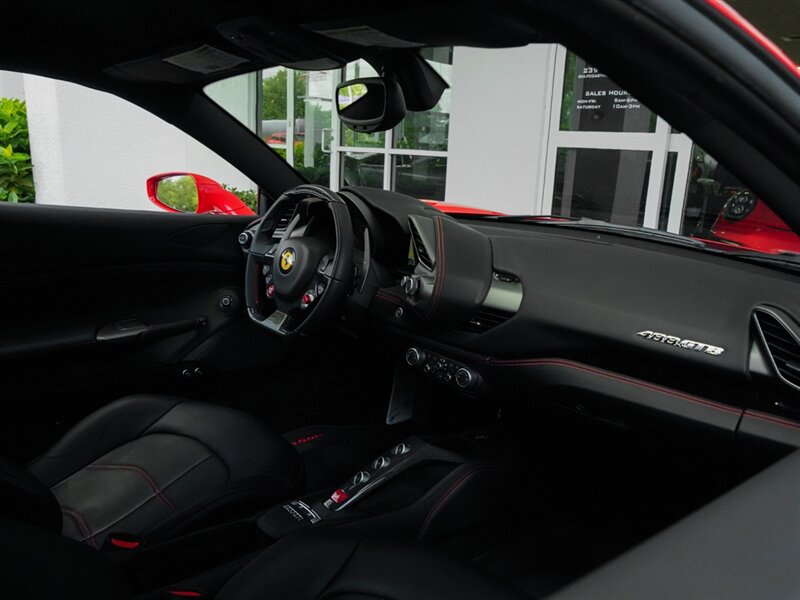 2019 Ferrari 488 GTB   - Photo 31 - Bonita Springs, FL 34134