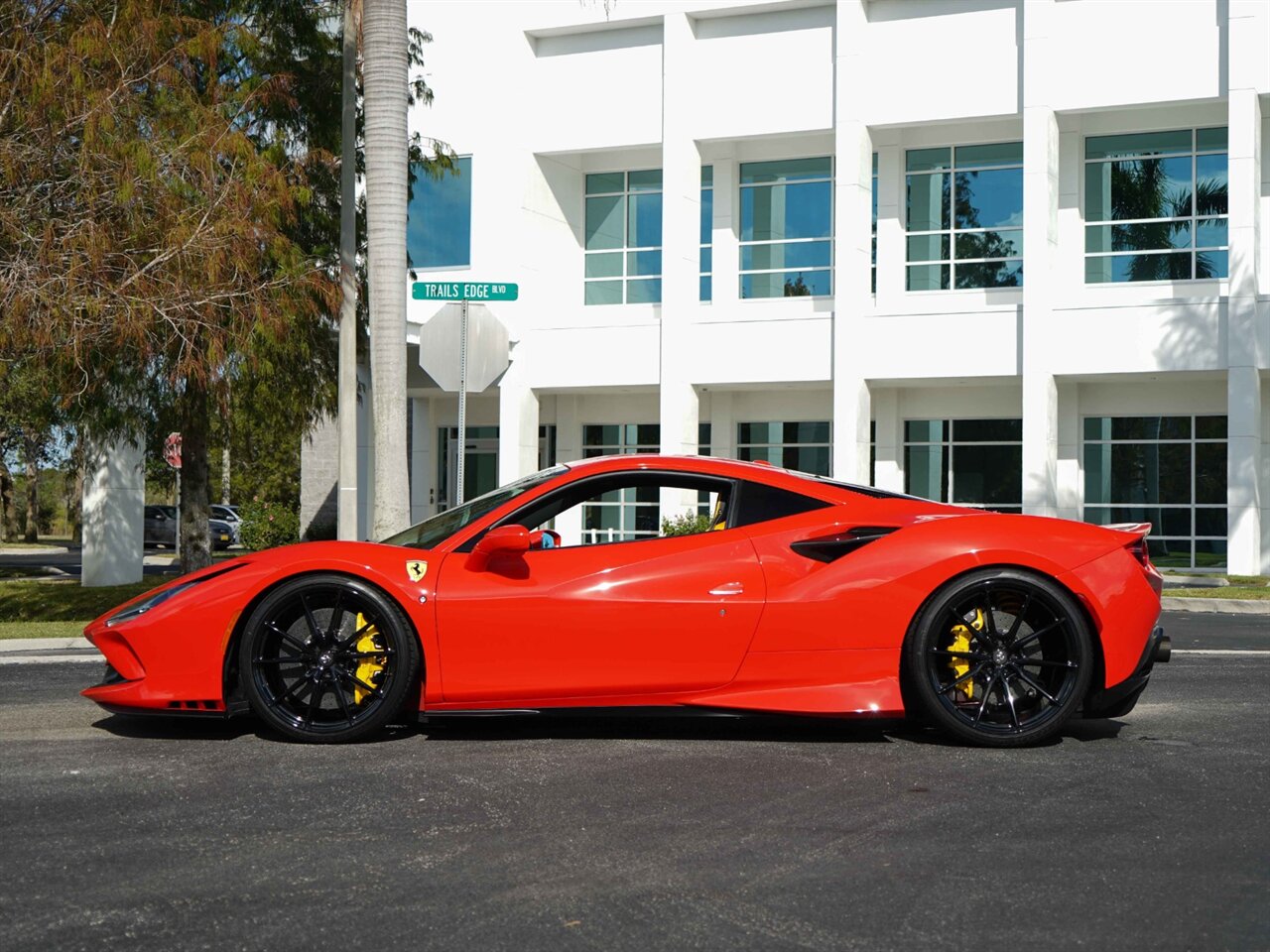 2020 Ferrari F8 Tributo   - Photo 16 - Bonita Springs, FL 34134