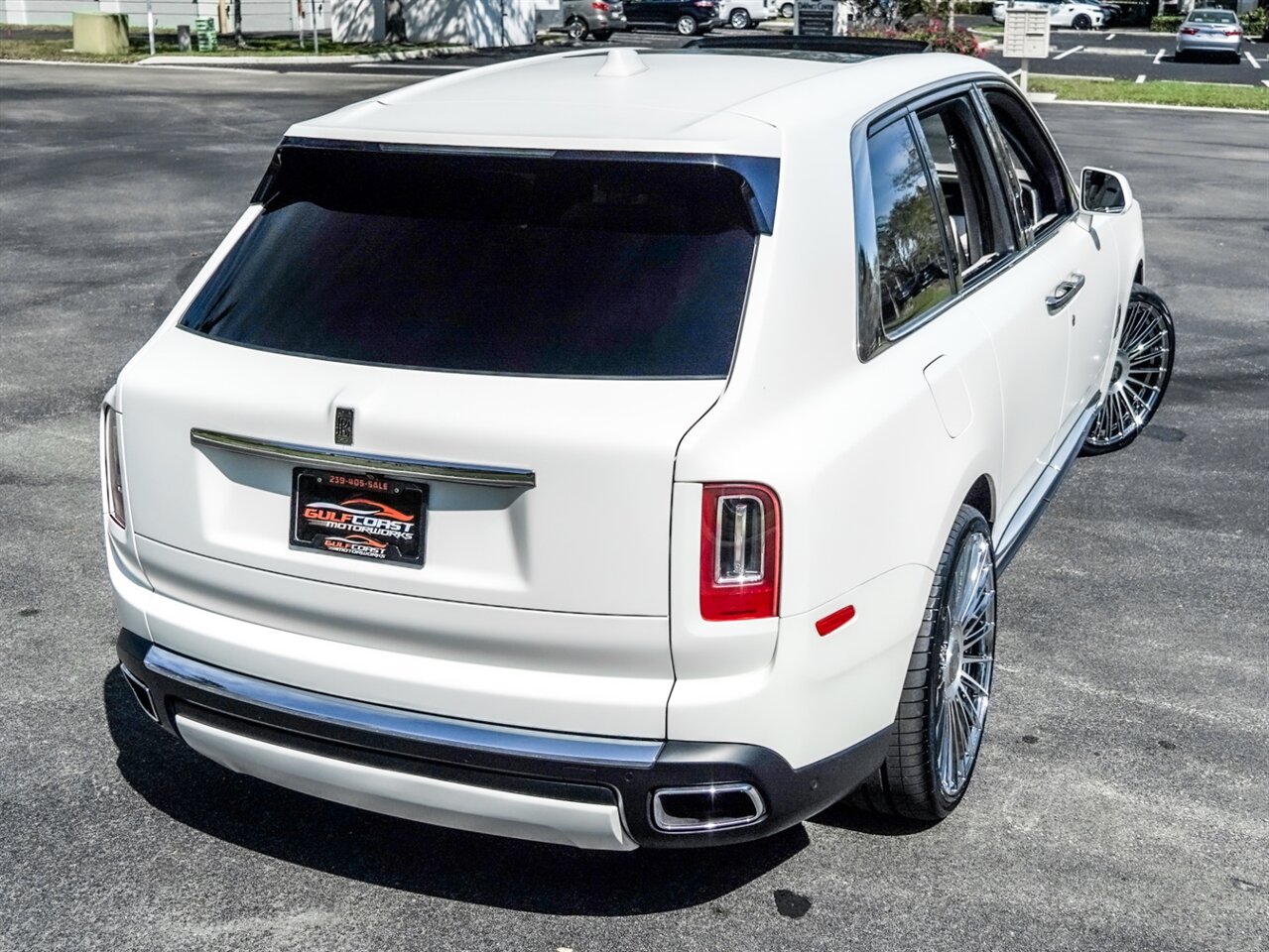 2019 Rolls-Royce Cullinan   - Photo 46 - Bonita Springs, FL 34134