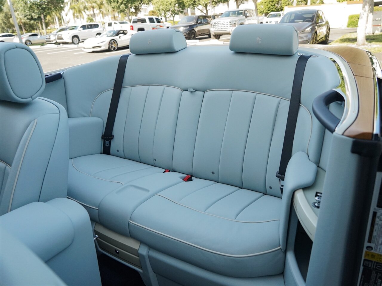 2015 Rolls-Royce Phantom Drophead Coupe   - Photo 30 - Bonita Springs, FL 34134