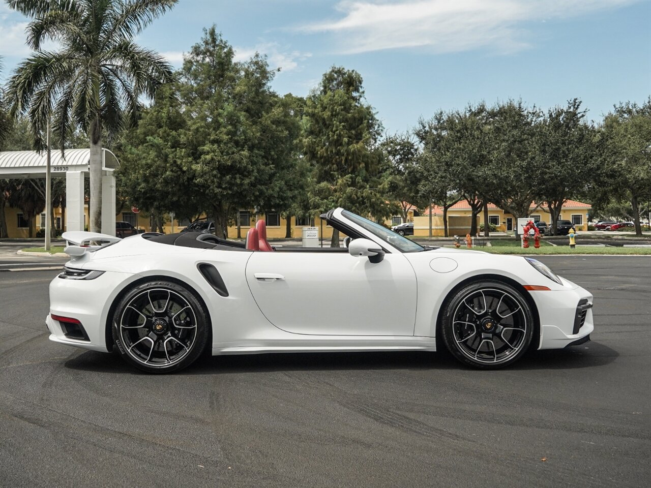 2022 Porsche 911 Turbo S  Cabriolet - Photo 68 - Bonita Springs, FL 34134