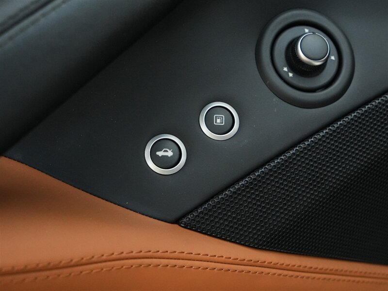 2017 Ferrari California T - Photo 25 - Bonita Springs, FL 34134