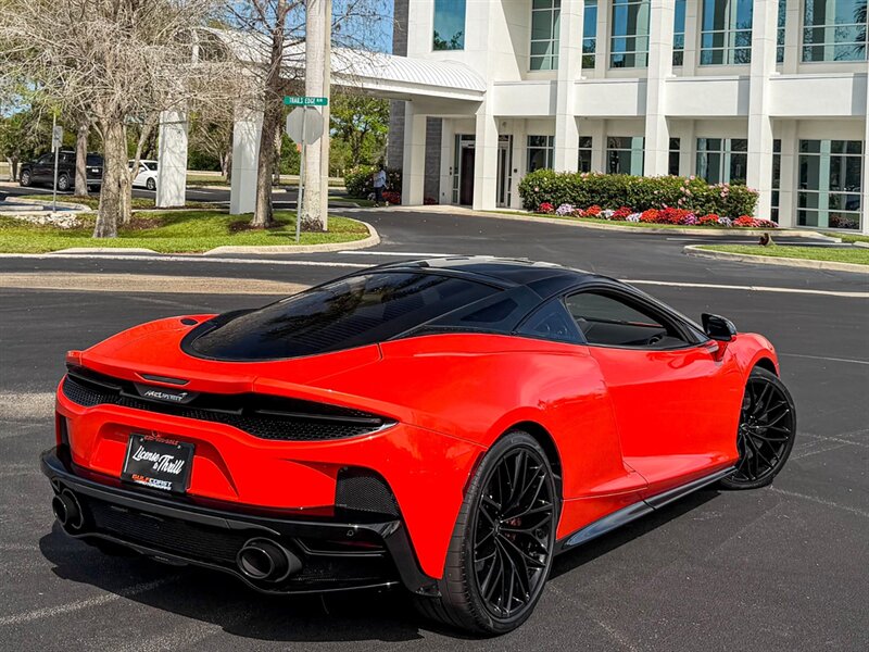 2023 McLaren GT   - Photo 60 - Bonita Springs, FL 34134