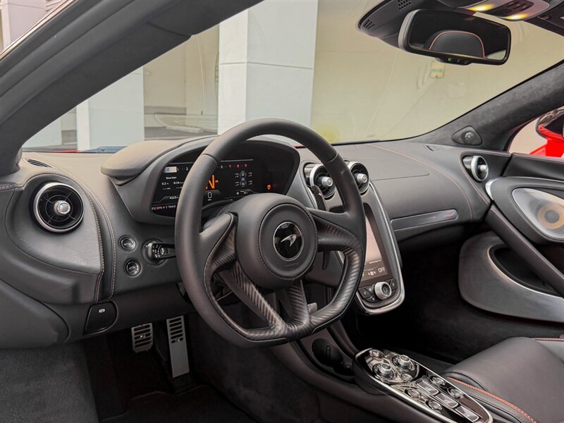 2023 McLaren GT   - Photo 13 - Bonita Springs, FL 34134