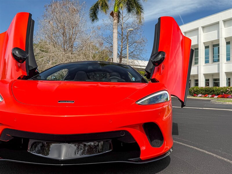 2023 McLaren GT   - Photo 2 - Bonita Springs, FL 34134