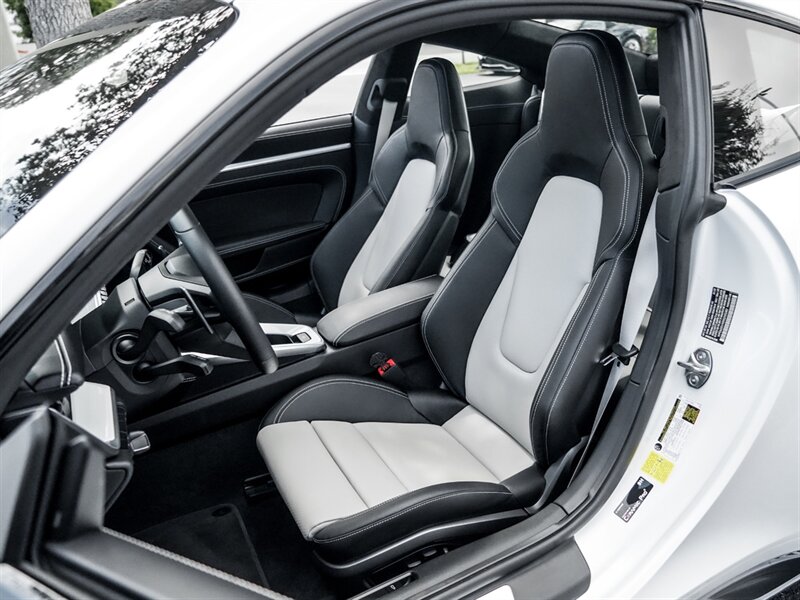 2022 Porsche 911 Turbo S   - Photo 21 - Bonita Springs, FL 34134