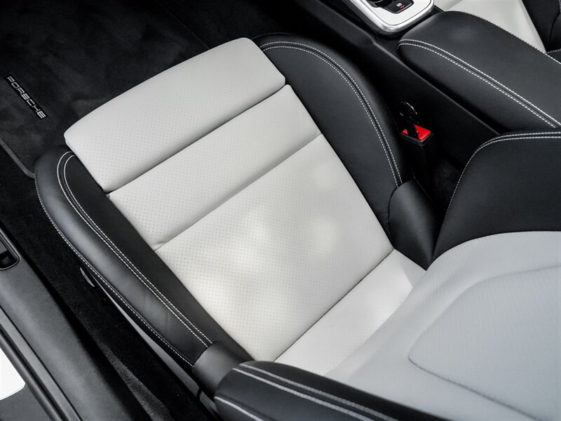 2022 Porsche 911 Turbo S   - Photo 22 - Bonita Springs, FL 34134