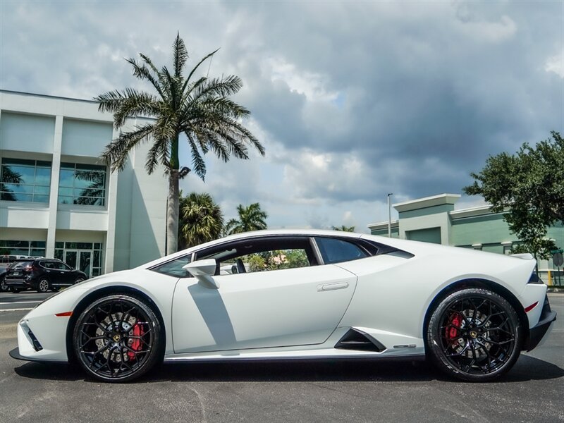 2022 Lamborghini Huracan EVO   - Photo 29 - Bonita Springs, FL 34134