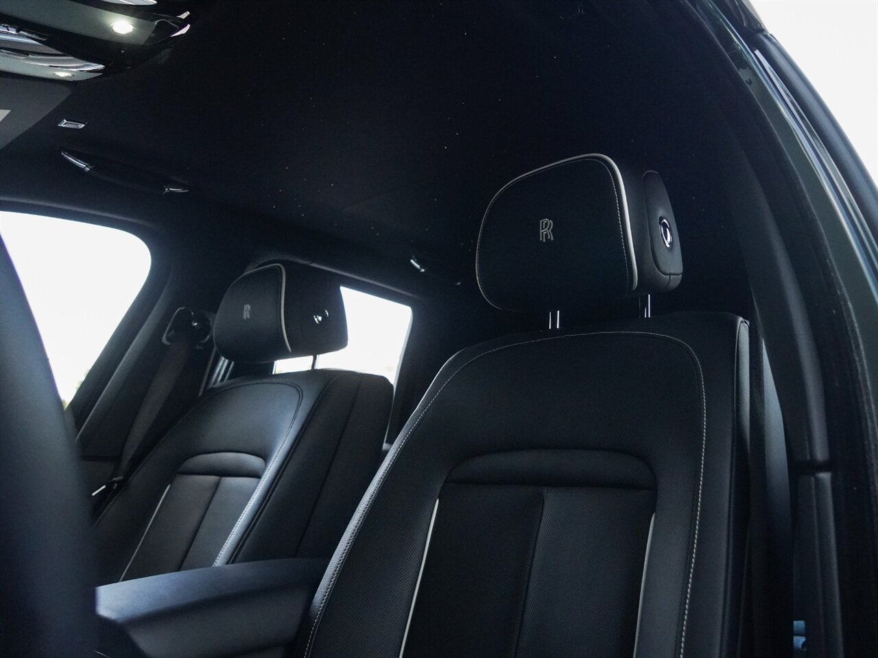 2020 Rolls-Royce Cullinan   - Photo 24 - Bonita Springs, FL 34134