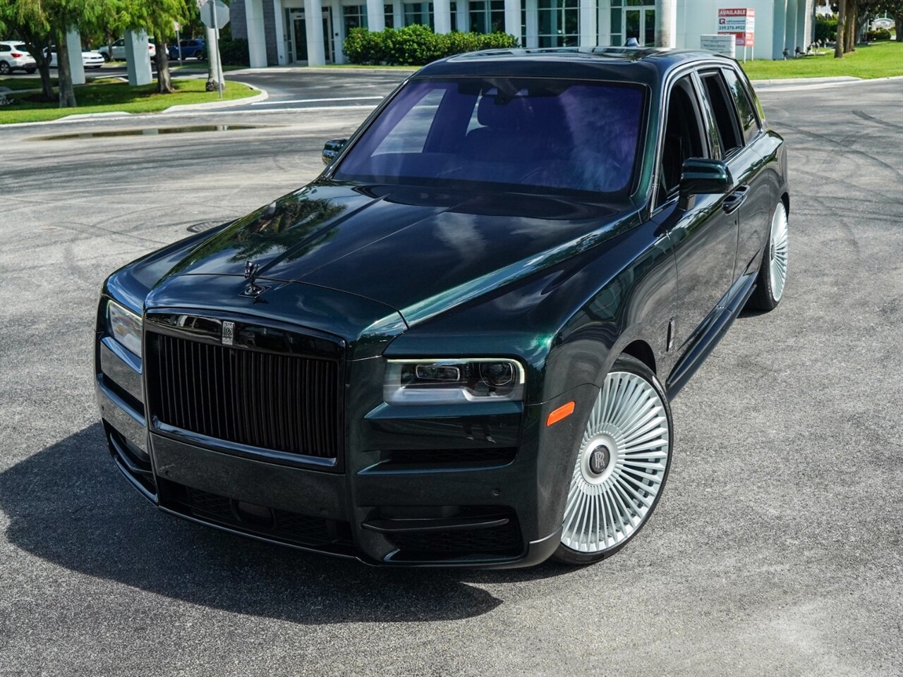 2020 Rolls-Royce Cullinan   - Photo 11 - Bonita Springs, FL 34134