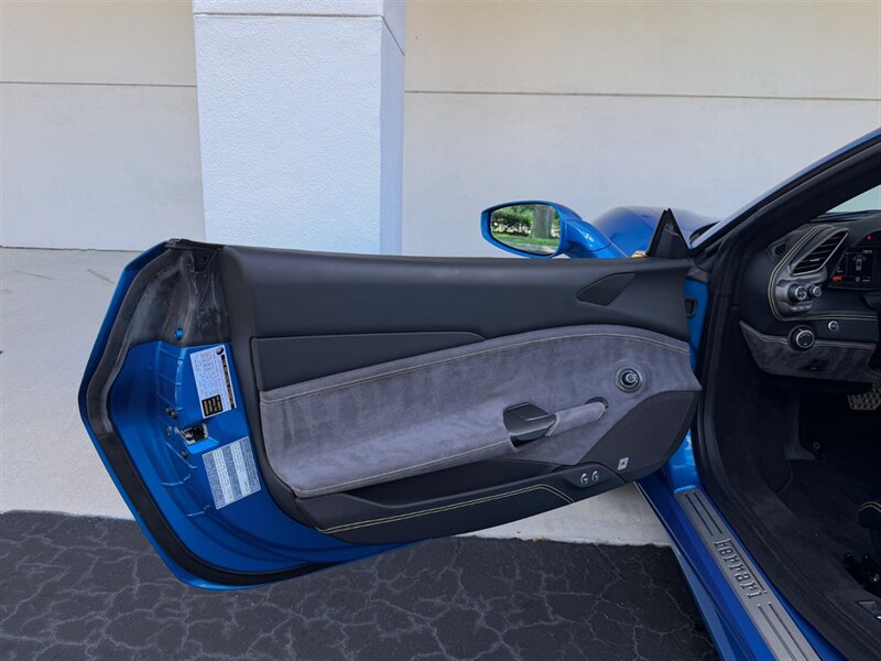2019 Ferrari 488 Spider - Photo 23 - Bonita Springs, FL 34134