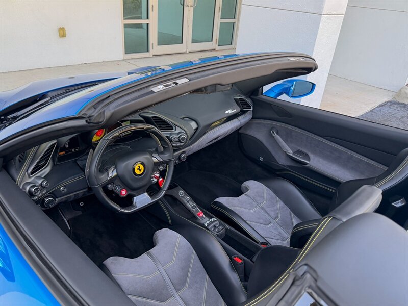 2019 Ferrari 488 Spider - Photo 2 - Bonita Springs, FL 34134