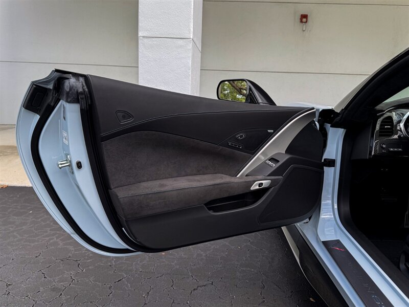 2018 Chevrolet Corvette Z06 - Photo 27 - Bonita Springs, FL 34134