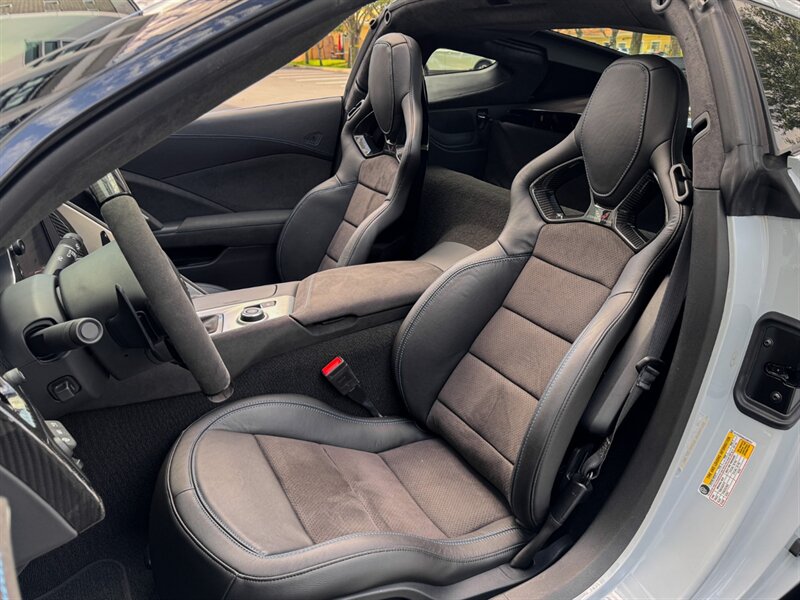 2018 Chevrolet Corvette Z06 - Photo 24 - Bonita Springs, FL 34134