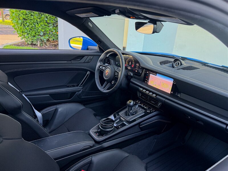 2025 Porsche 911 GT3 Touring - Photo 29 - Bonita Springs, FL 34134