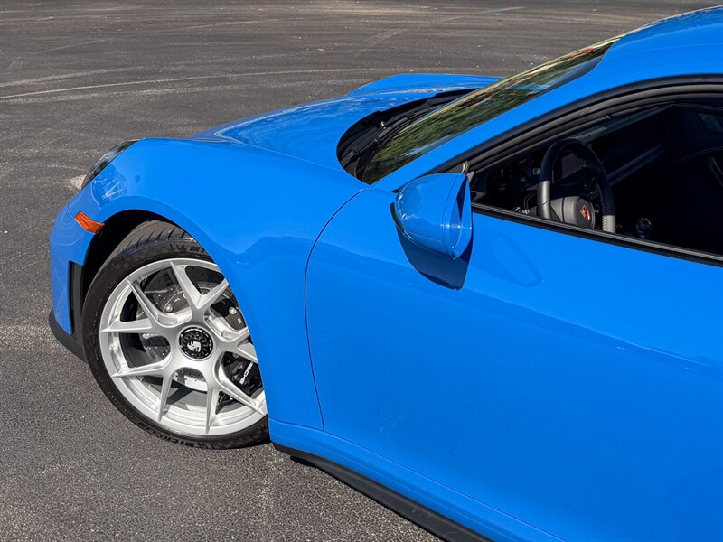 2025 Porsche 911 GT3 Touring - Photo 50 - Bonita Springs, FL 34134