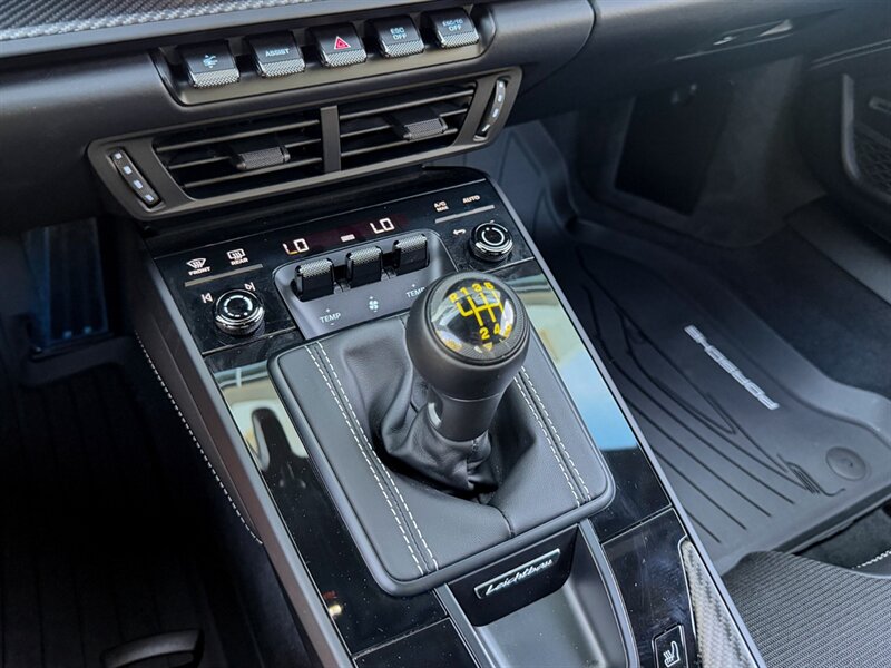 2025 Porsche 911 GT3 Touring - Photo 17 - Bonita Springs, FL 34134