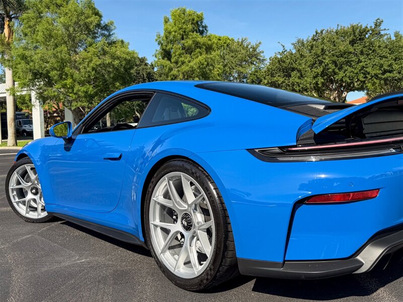 2025 Porsche 911 GT3 Touring - Photo 49 - Bonita Springs, FL 34134