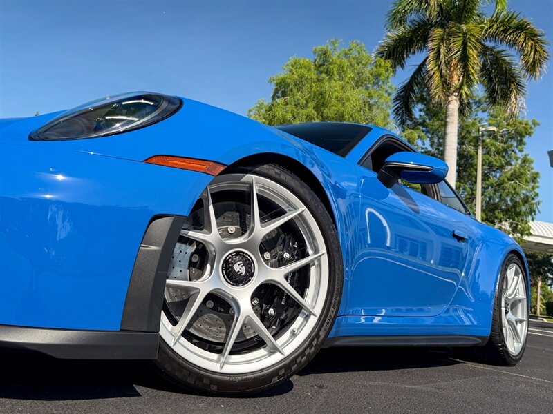 2025 Porsche 911 GT3 Touring - Photo 10 - Bonita Springs, FL 34134