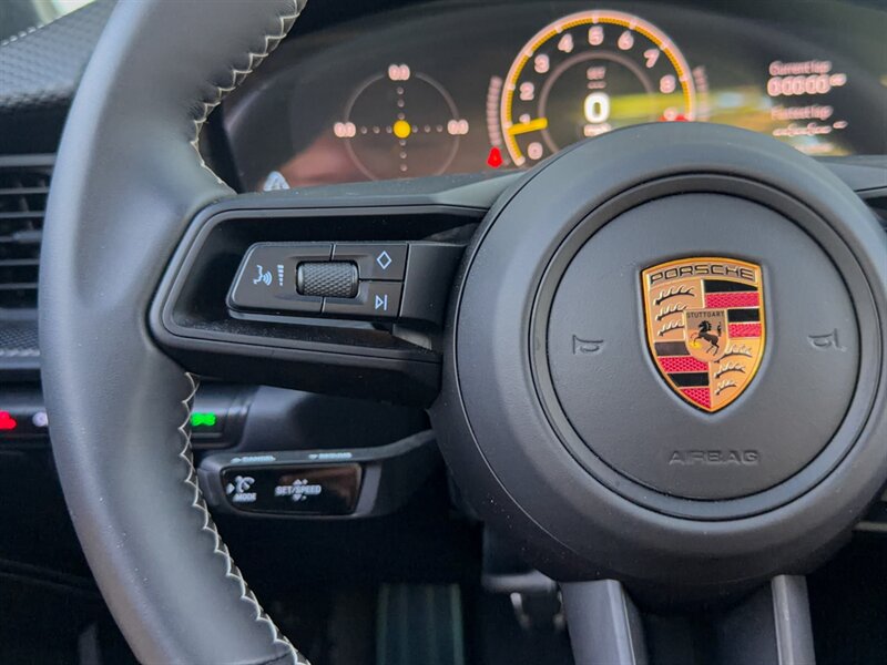 2025 Porsche 911 GT3 Touring - Photo 31 - Bonita Springs, FL 34134