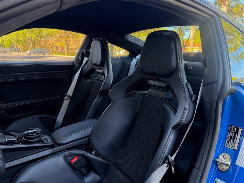 2025 Porsche 911 GT3 Touring - Photo 22 - Bonita Springs, FL 34134