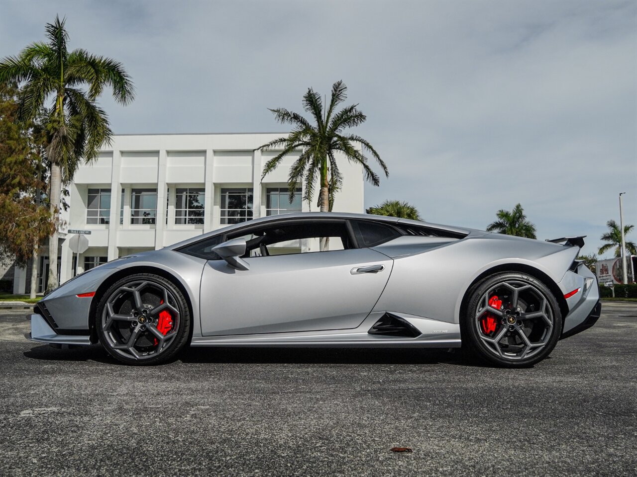 2023 Lamborghini Huracan Tecnica   - Photo 44 - Bonita Springs, FL 34134