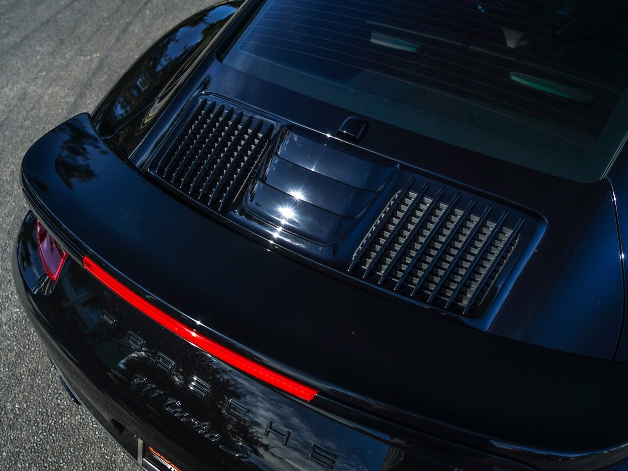 2019 Porsche 911 Turbo S   - Photo 38 - Bonita Springs, FL 34134