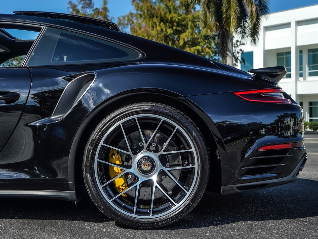 2019 Porsche 911 Turbo S   - Photo 33 - Bonita Springs, FL 34134