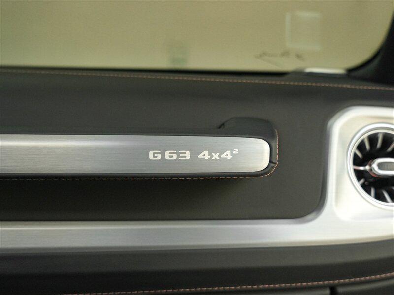 2023 Mercedes-Benz AMG G 63 4x4 Squared   - Photo 37 - Bonita Springs, FL 34134