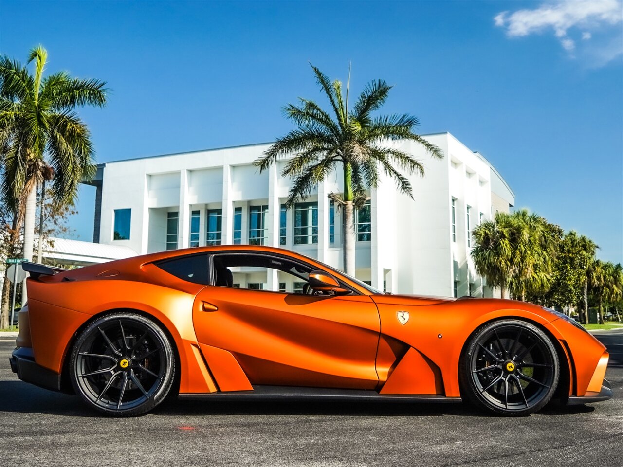 2018 Ferrari 812 Superfast N-Largo   - Photo 42 - Bonita Springs, FL 34134