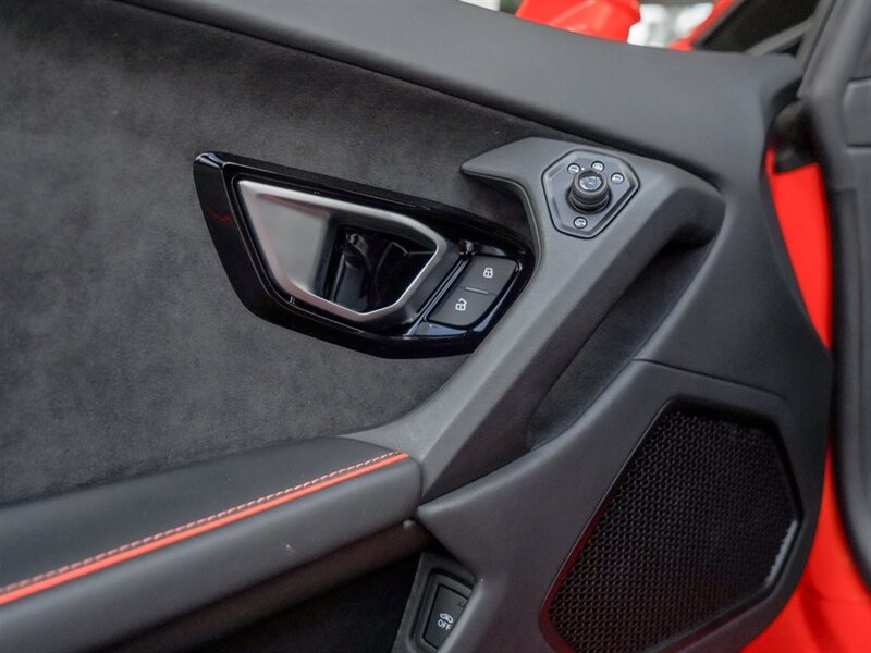 2020 Lamborghini Huracan LP 640-4 EVO - Photo 19 - Bonita Springs, FL 34134