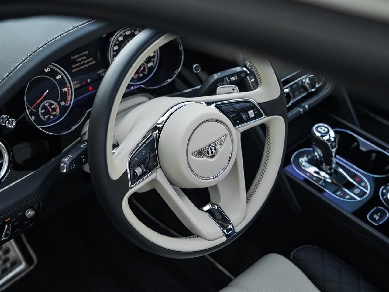 2019 Bentley Bentayga V8   - Photo 36 - Bonita Springs, FL 34134